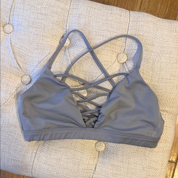 Victoria’s Secret Sport Women's Strappy Gray Sports Bra M - Picture 2 of 6